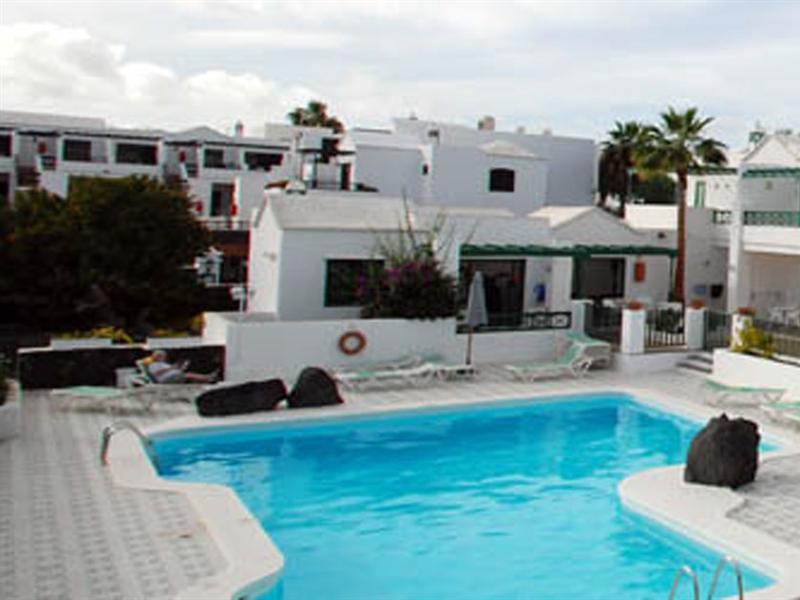 Apartamentos Las Acacias Πουέρτο Ντελ Κάρμεν Εξωτερικό φωτογραφία